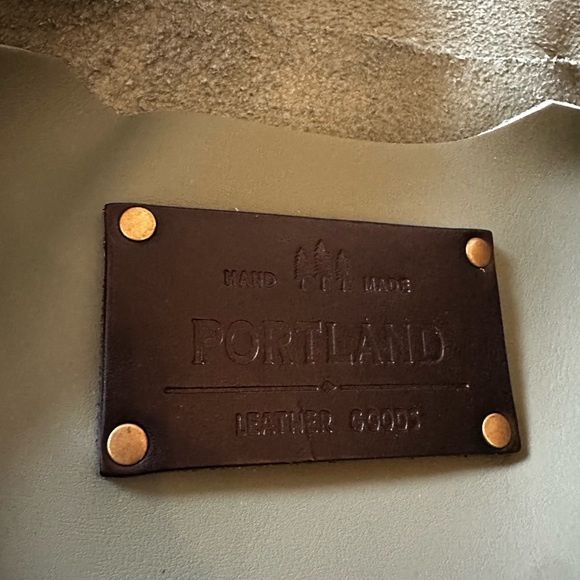 Portland Leather Large Zippered Tote Sage Green New - Picture 5 of 6